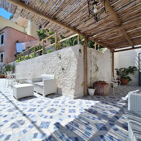 Дом отдыха Gianna Amalfi Coast Конка-дей-Марини